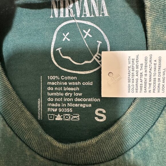 Nirvana Adult Size S Green Wash Pink Happy Face Graphic Print Tee T-Shirt ~ NWOT - Picture 4 of 4